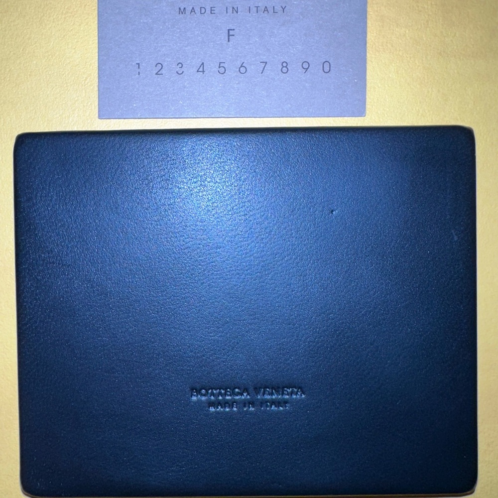New, unused, Black Bottega Veneta Leather Mirror - Picture 3 of 5